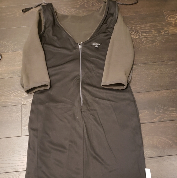 Dress - Picture 2 of 3